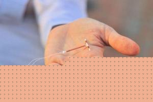 阿图什上环后月经量少(上环后第一次月经很少且颜色黑)